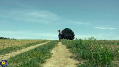 Mature Hitchhicker Gets Fucked In The Ass - hotmovs.com