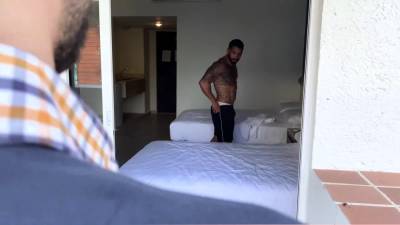 Hunk latin with big cock barebacking a skinny dude - icpvid.com