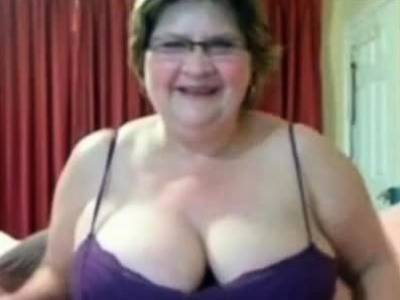 Busty BBW Granny On Cam BVR - icpvid.com