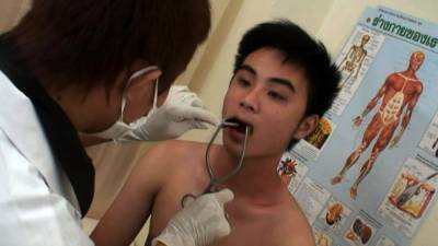 Skinny Asian breeding with medic in duo - nvdvid.com