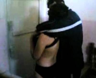 arab whore with guys - nvdvid.com