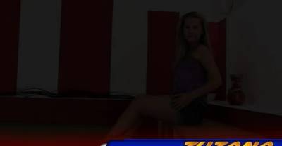 Enticing blonde honey Zuzana Zed fingers her cuch - icpvid.com