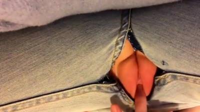 torn jeans - icpvid.com