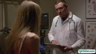 Skinny TS babe Crystal gets analed hard - fetishpapa.com