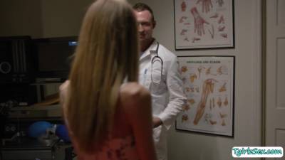 Skinny TS babe Crystal gets analed hard - fetishpapa.com