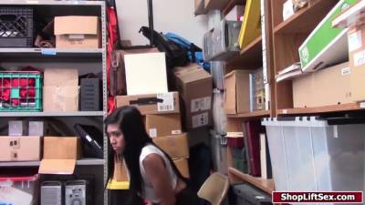 Asian Shoplifter Nailed By Officer - hclips.com