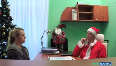 Doctor Santa cums twice this year - porntry.com
