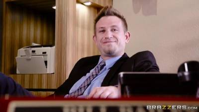 Bill Bailey - Karlee Grey - Hoes in Pantyhose - veryfreeporn.com