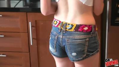 Alices Panties - veryfreeporn.com