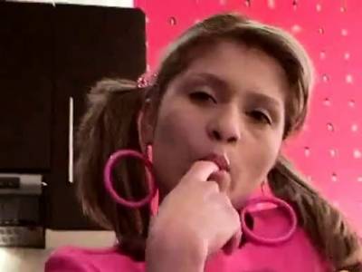 Ellie 18 Masturbation - nvdvid.com