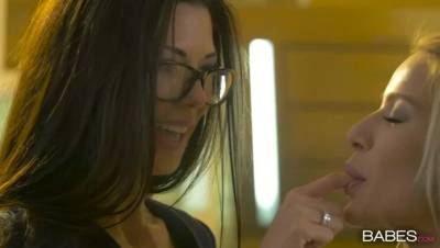 Cherry Kiss - Alexa Tomas - Show You How It's Done - veryfreeporn.com