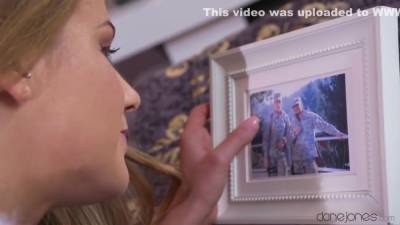 Alexis Crystal - Luke Hardy - Alexis Crystal And Luke Hardy In Vet From Afghanistan Fucked In Hardcore Style - upornia.com