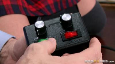 Karlee Grey - Johnny Sins - Sybian Schoolgirl - porntry.com