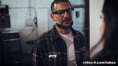 Invasion Of Privacy - hotmovs.com