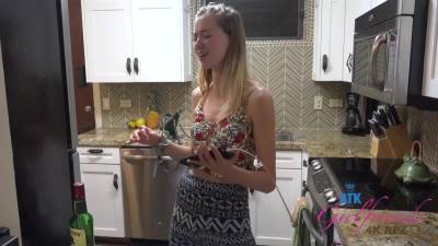 Haley Reed In 12 - 4k - hotmovs.com