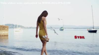 Barefeet On The Lake - hclips.com