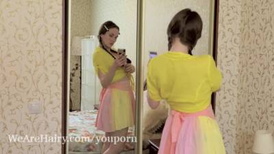 Ley Ozzy Teases Her Yellow Dress Before Bedtime - hotmovs.com