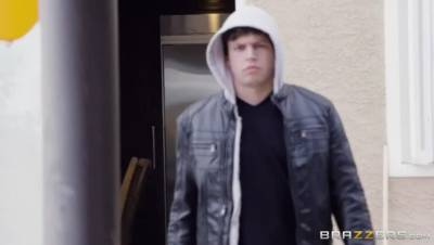 Nina Elle - Alex D - Mommy Issues - Part 1 - veryfreeporn.com - Usa