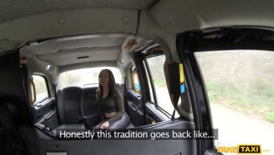 Hot Australian Brunette in Heels - veryfreeporn.com - Australia