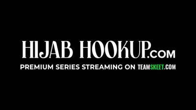 Ebony Princess Enjoys Foamy Bath And Firm Cock With Tristan Segal And Nia Nacci - hotmovs.com