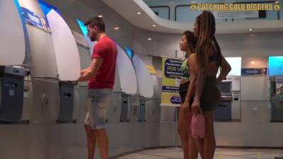 Whore Sisters Vs Lucky - hclips.com