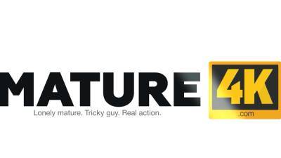 MATURE4K. Forest ranger takes care of scared mature - nvdvid.com - Russia