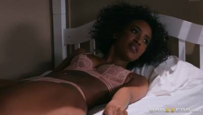 Jean Shorts - Demi Sutra - Blown Through The Roof - xxxfiles.com