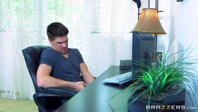 Bruce Venture - Expose Yourself to MILFS - porntry.com - Usa