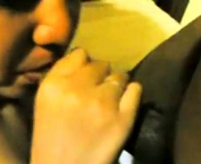 Eka isap pancut dalam mulut - webmaster.drtuber.com