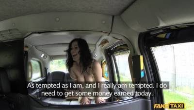 Spanish Lady Returns for Taxi Fuck - porntry.com - Spain