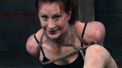 Brunette maiden is pleying with her cherry very gently - icpvid.com