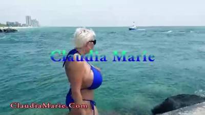 Claudia Marie - Claudia - Blonde woman with massive tits, Claudia Marie likes to get fucked in a doggy- style position - sunporno.com