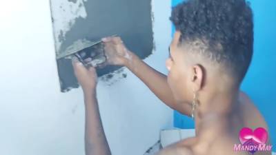 Deixou O Pedreiro Dotado Gozar Dentro Do Cu No Quartinho Em Obra - Jhonn Corleone - Completo No Red 13 Min - hclips.com