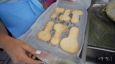 Emily Willis - Whitney Wright - Lucas Frost - Jean Shorts - Topless Baking - xxxfiles.com - Usa