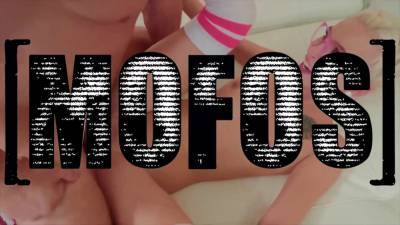 (Hime Marie) is a tiny petite thing taking on (Louie Smallss) meaty schlong - mofos - sexu.com