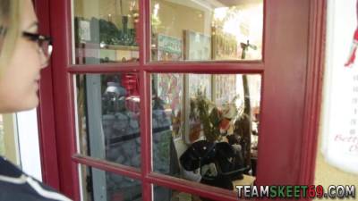 Babysitter jizz old perv - sexu.com