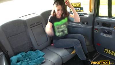 Slim minx gets naughty and naked - veryfreeporn.com