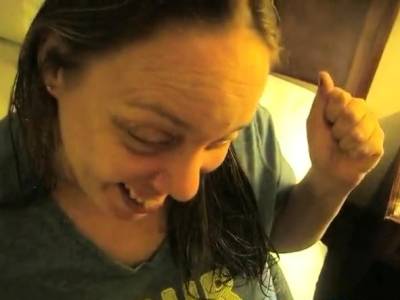 Hubby and stranger suck off! - icpvid.com