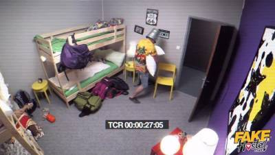 Steve Qute - The Spider - veryfreeporn.com