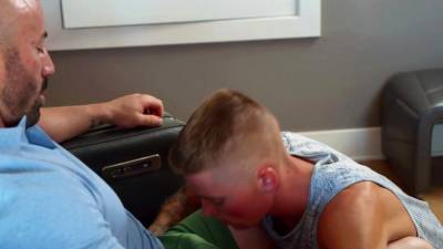 Cockblowing twunk barebacked by stepdad - nvdvid.com