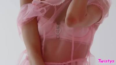 Emma Hix - Emma Hix In Graceful Bride Masturbates In Hot Solo Clip - upornia.com