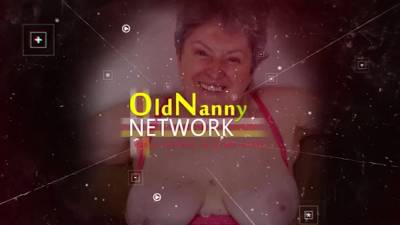 OmaHoteL Amateur Grandma Playing Alone - nvdvid.com