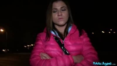 Fucked in the car for a lot of cash - porntry.com