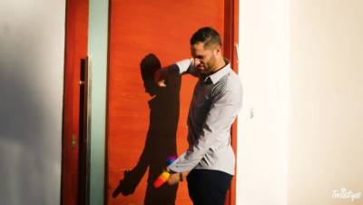 Elena Koshka - Damon Dice - Flying Fuck - veryfreeporn.com