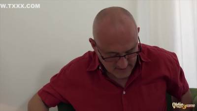 Teens Blowing Str8 Dude Penis Share A Big Cumshot In Hot Threesome With Deep Troat - upornia.com