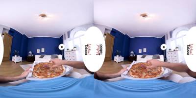 Cousin Brings Pizza And Dick - icpvid.com