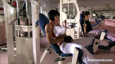 Valentine Demy In Works Out With New Training Partners - hclips.com