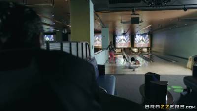 Britney Amber - Alex Legend - Boinking And Bowling - veryfreeporn.com