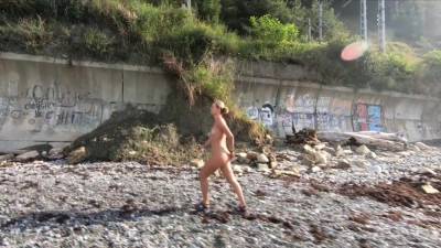 Nude Beach - hclips.com