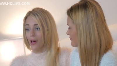 Marvelous Blonde Poses Naked And Shows Us Her Nice Sexy Body - hclips.com